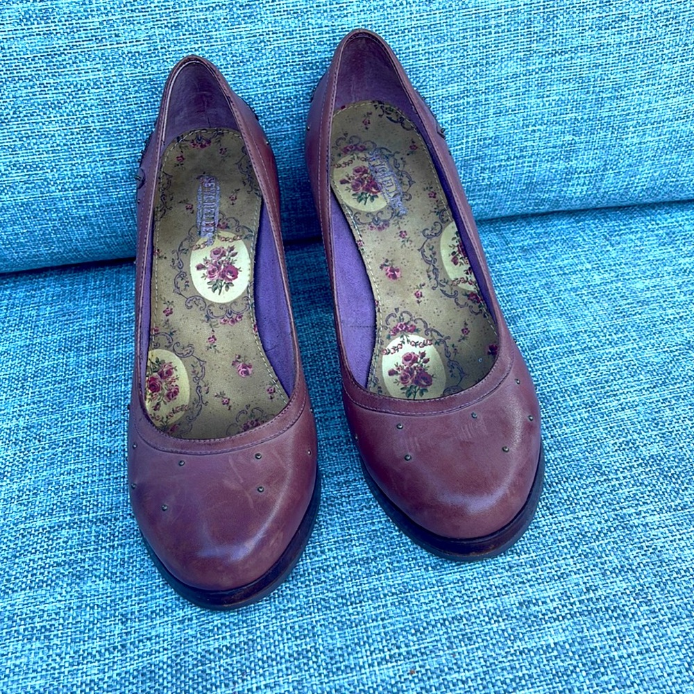 Seychelles purple/ pink-ish stacked wooden heel